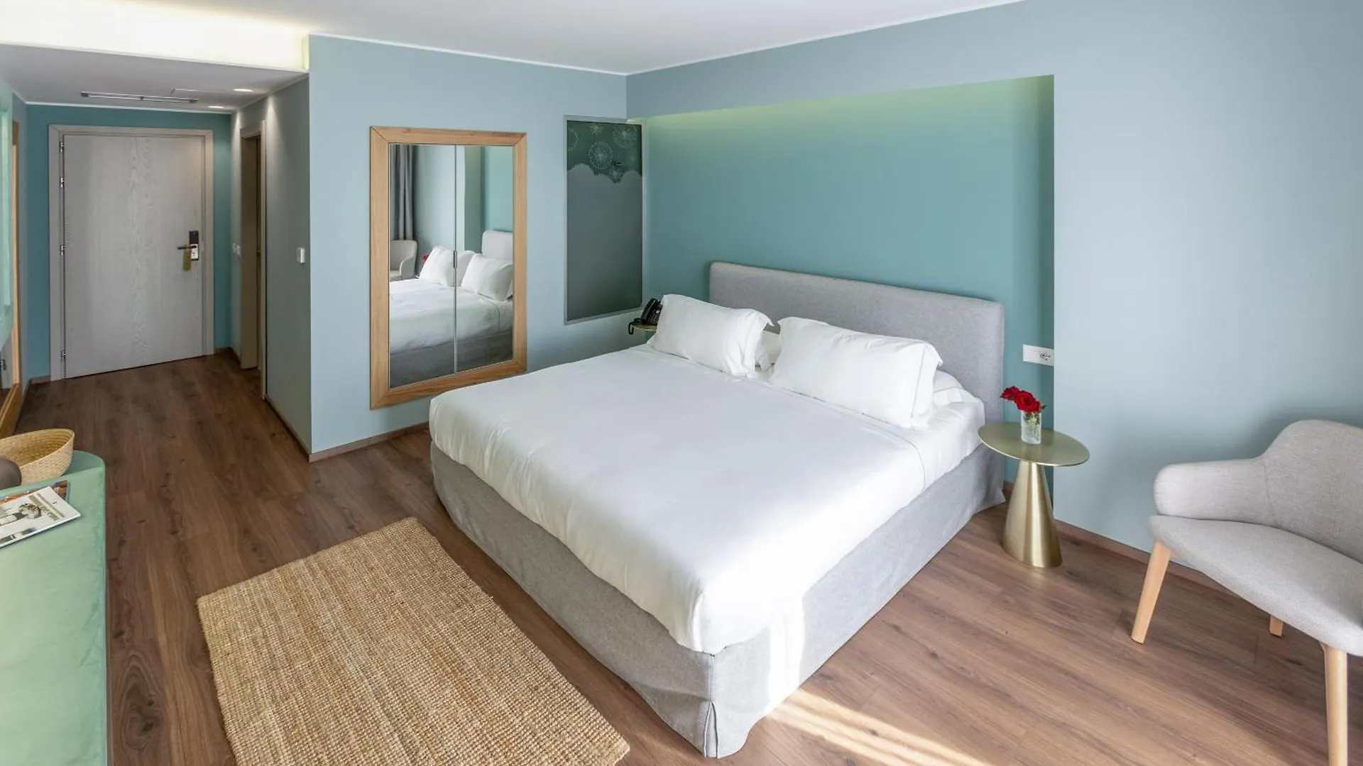 Hotel Vlora Priam, Affiliated By Melia