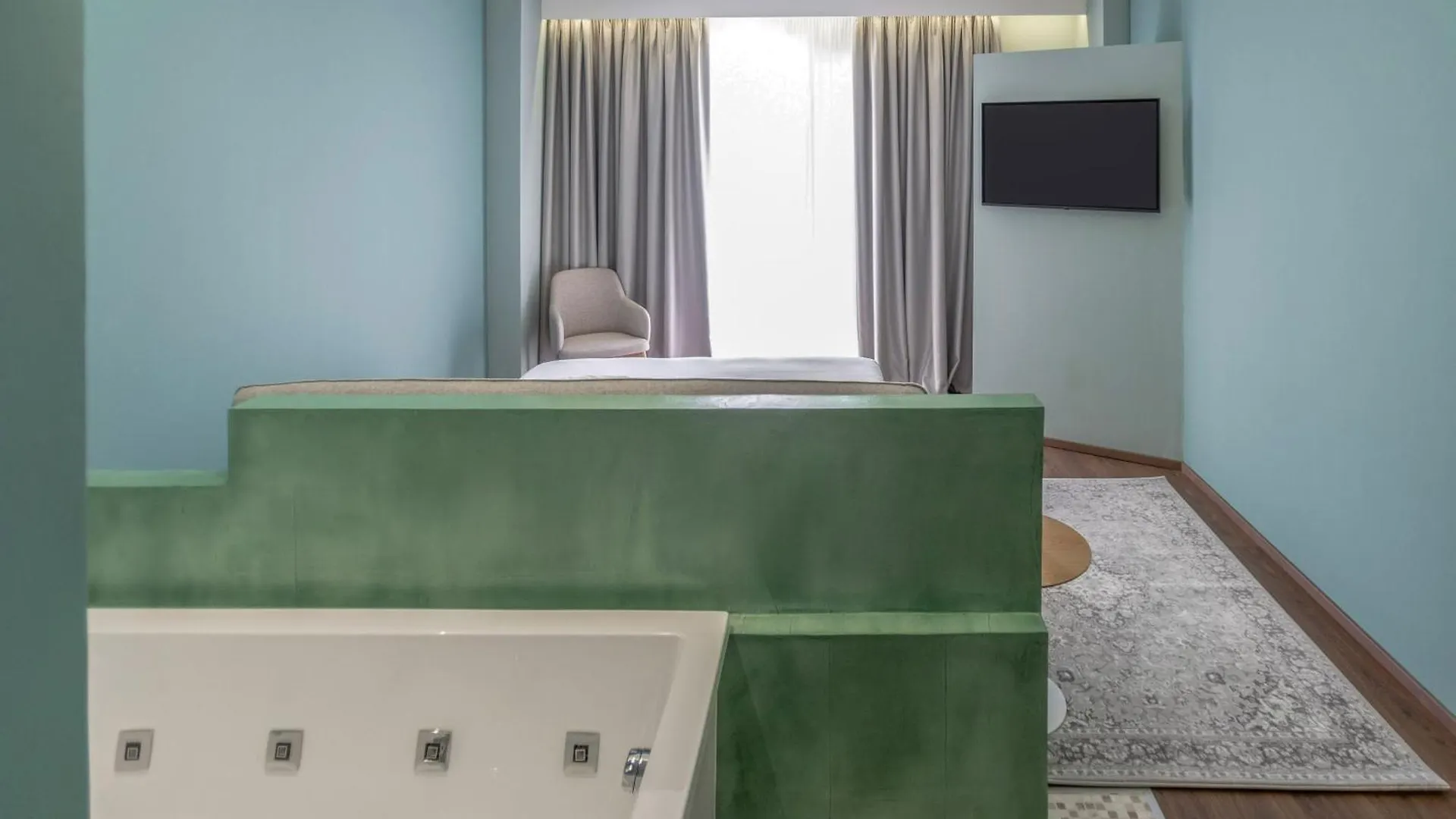 Hotel Vlora Priam, Affiliated By Melia